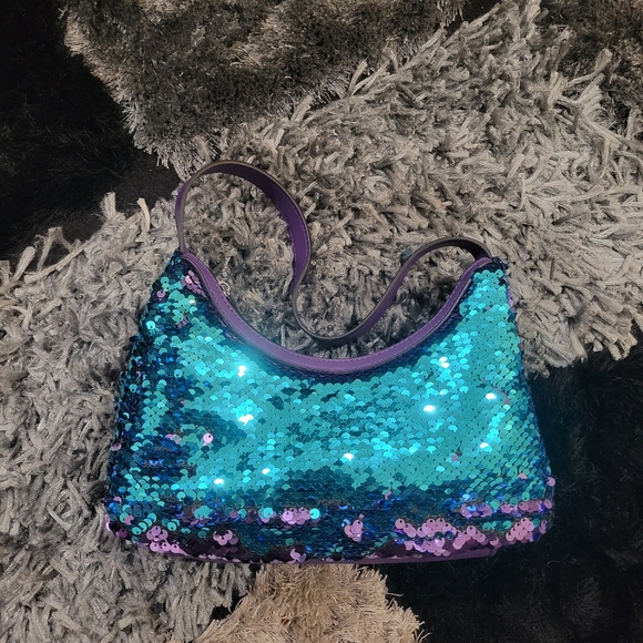 Beautiful sequins shoulder bag😍 - Picture 2 of 9